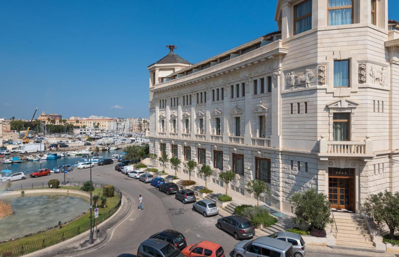 Riva Apartments By Wonderful Italy Сиракуза Екстериор снимка