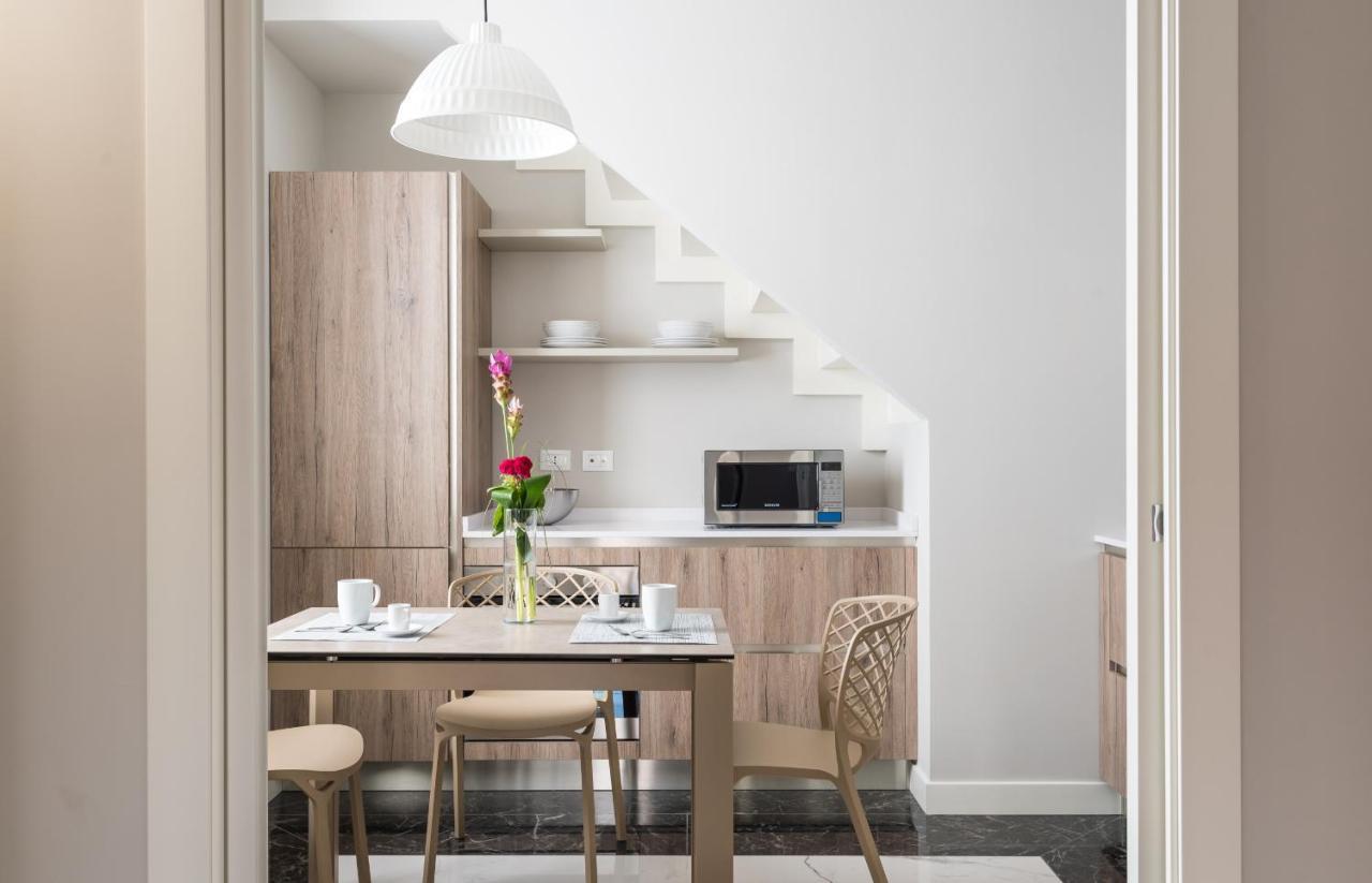 Riva Apartments By Wonderful Italy Сиракуза Екстериор снимка