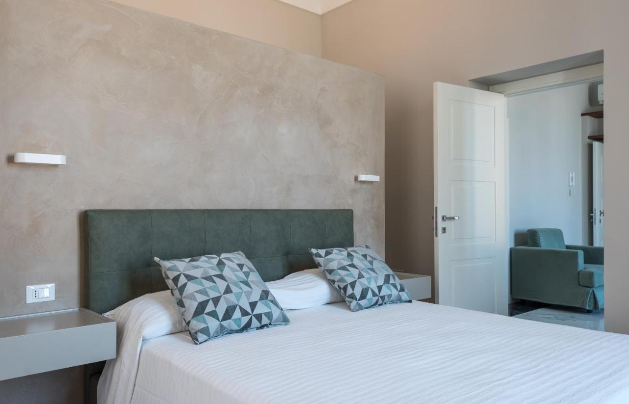 Riva Apartments By Wonderful Italy Сиракуза Екстериор снимка