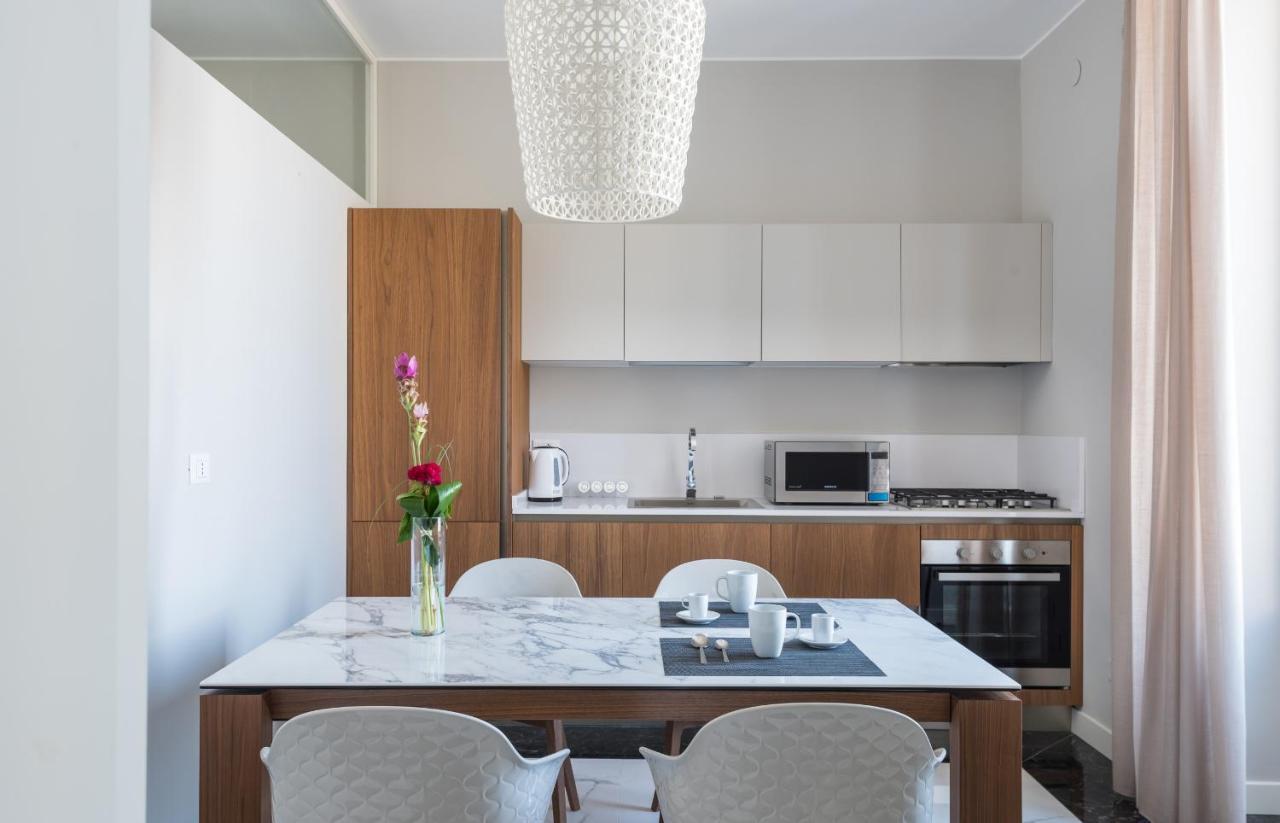 Riva Apartments By Wonderful Italy Сиракуза Екстериор снимка