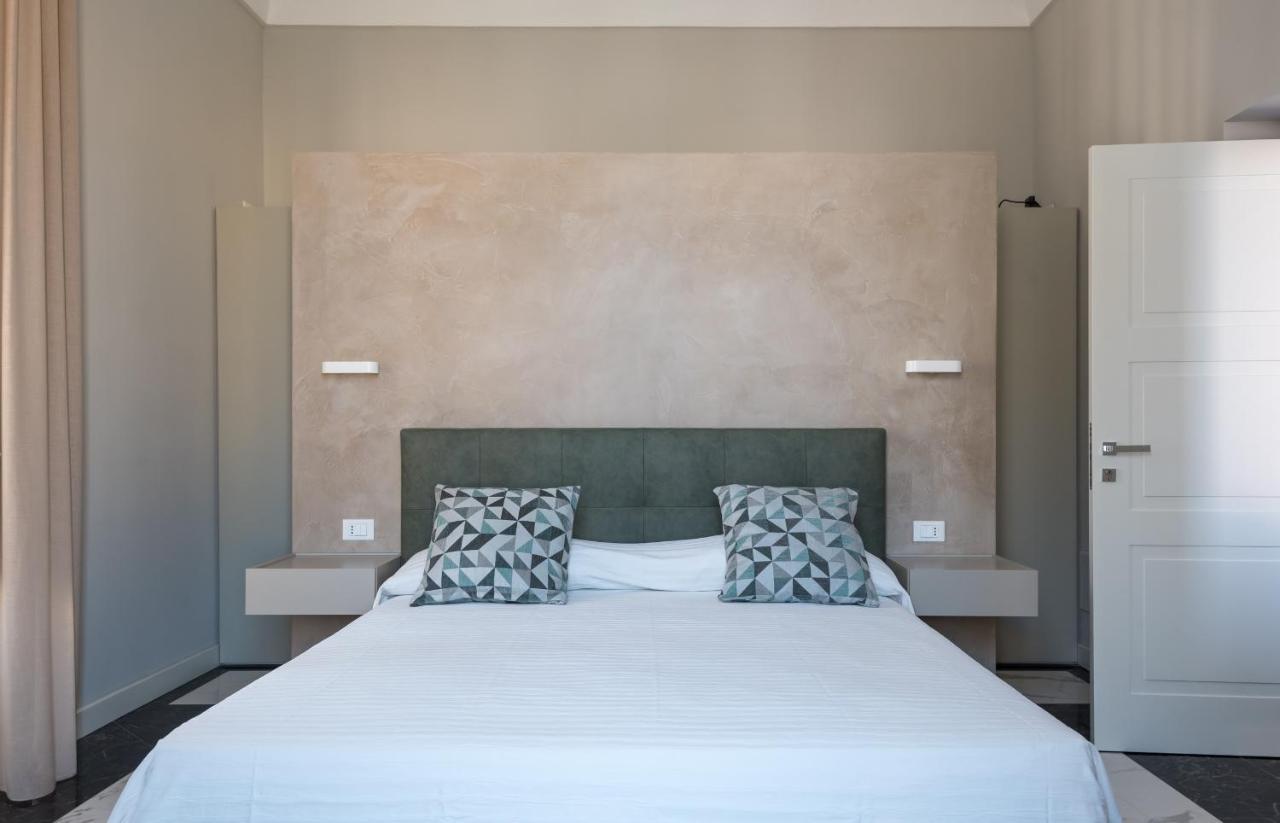 Riva Apartments By Wonderful Italy Сиракуза Стая снимка